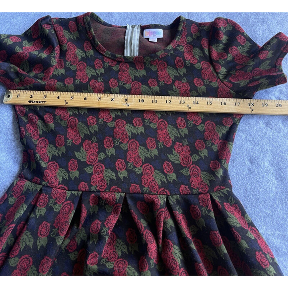 Lularoe Amelia Dress Womens Medium Black Red Blue‎ Roses Fit & Flare Goth Grunge - Picture 10 of 12